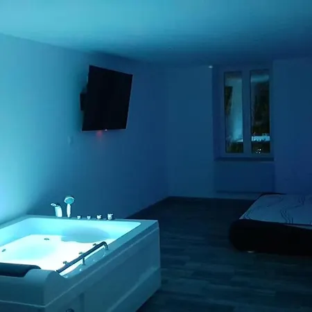 Détente Sous Les Côtes Baignoire Balnéo *